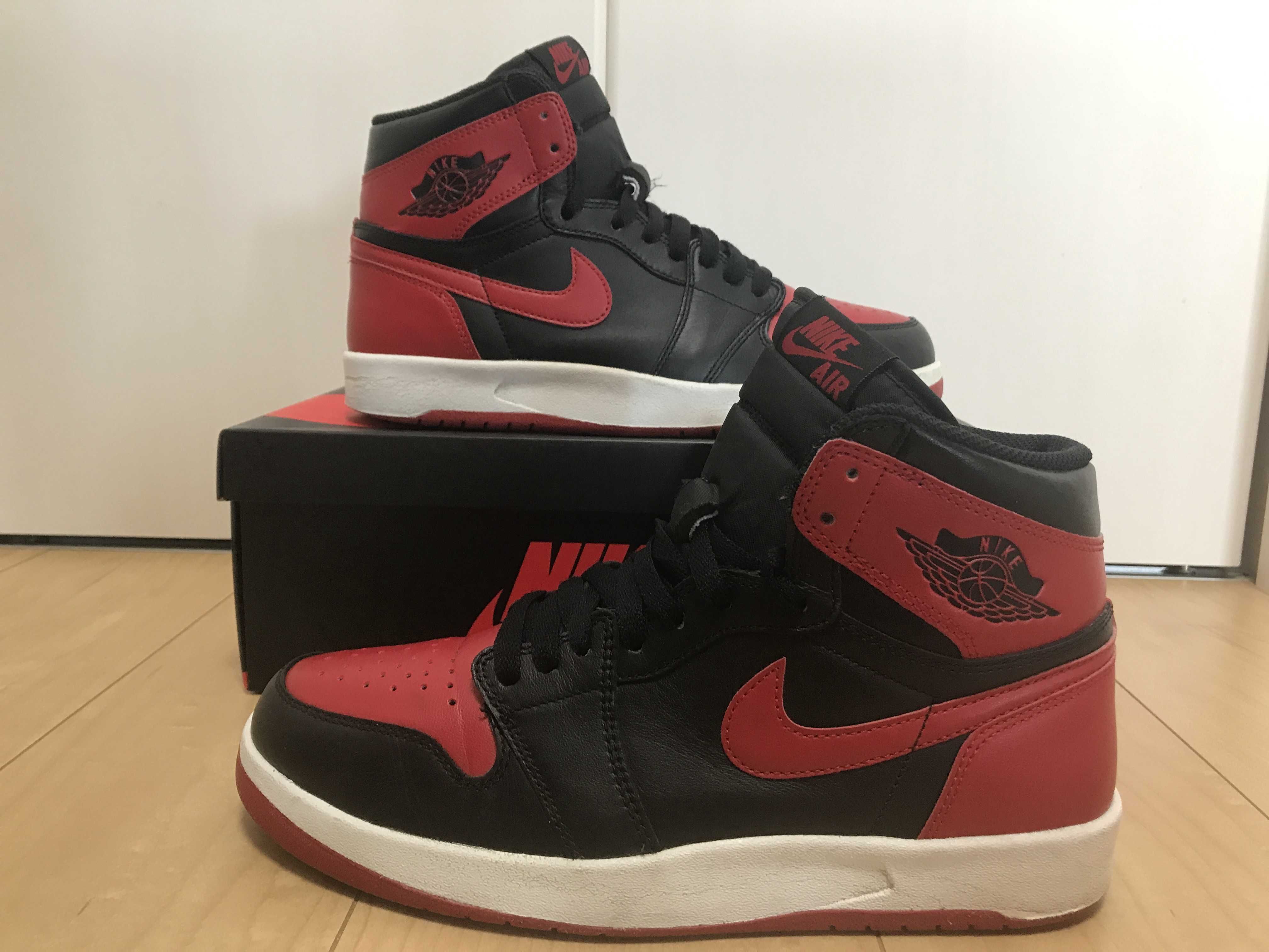 Nike Air Jordan 1 Retro High OG "Bred/Banned" (2016)