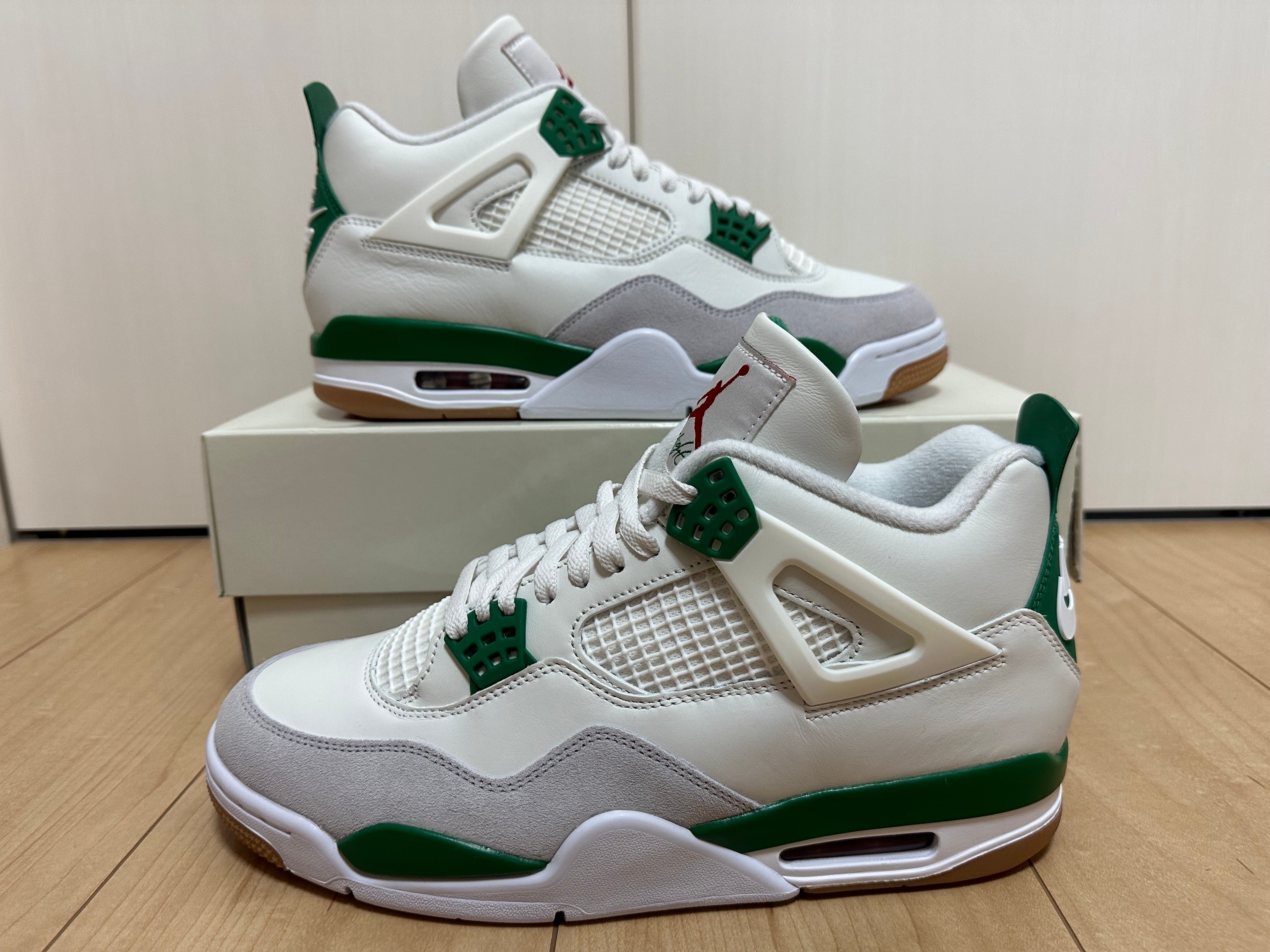 Nike SB × Air Jordan 4 Retro SP "Pine Green"