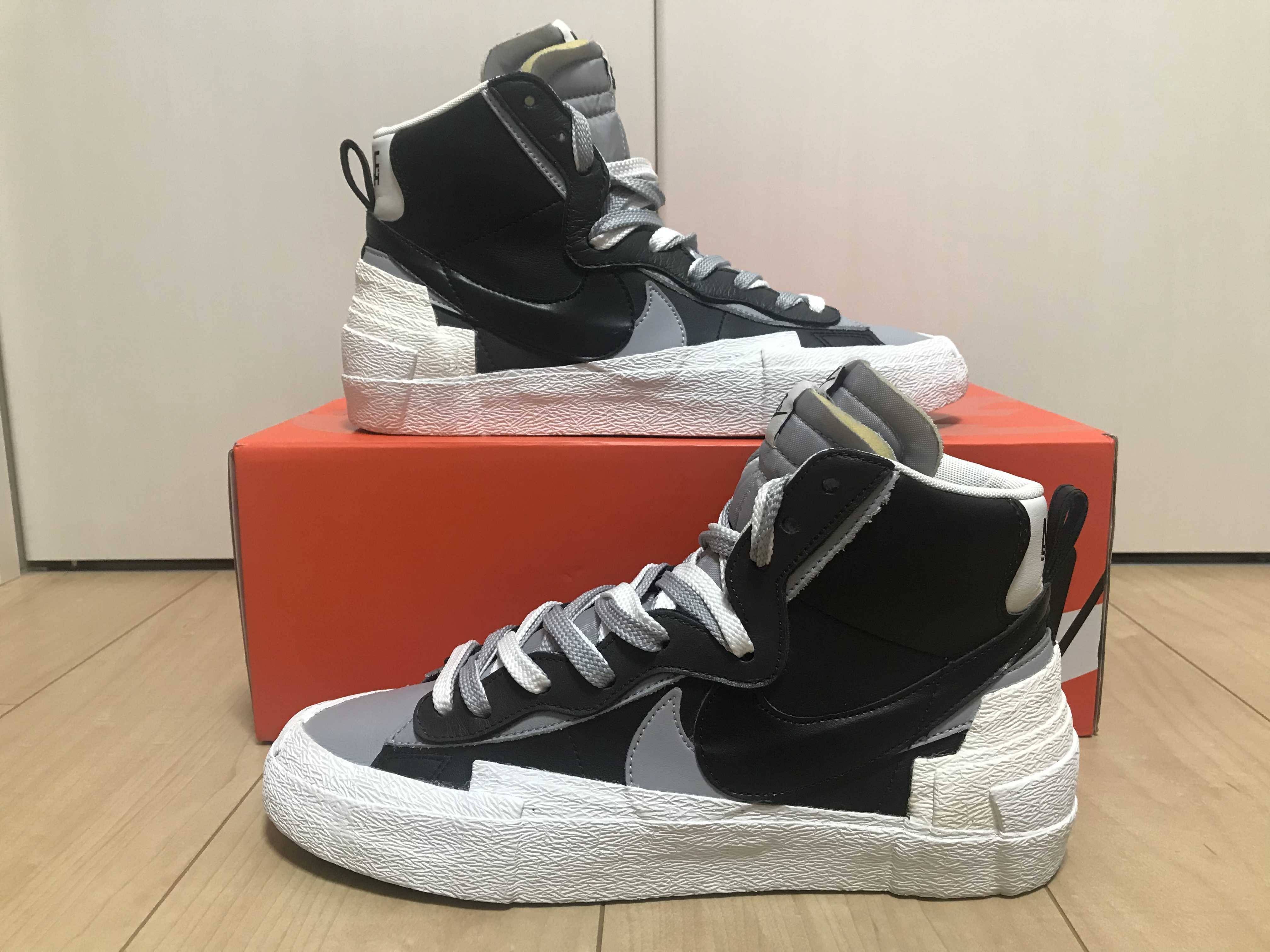 sacai × NIKE BLAZER MID "BLACK/WOLF GREY/WHITE"