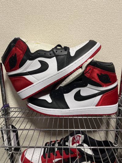 Nike Women's Air Jordan 1 Retro High "Satin Black Toe"
