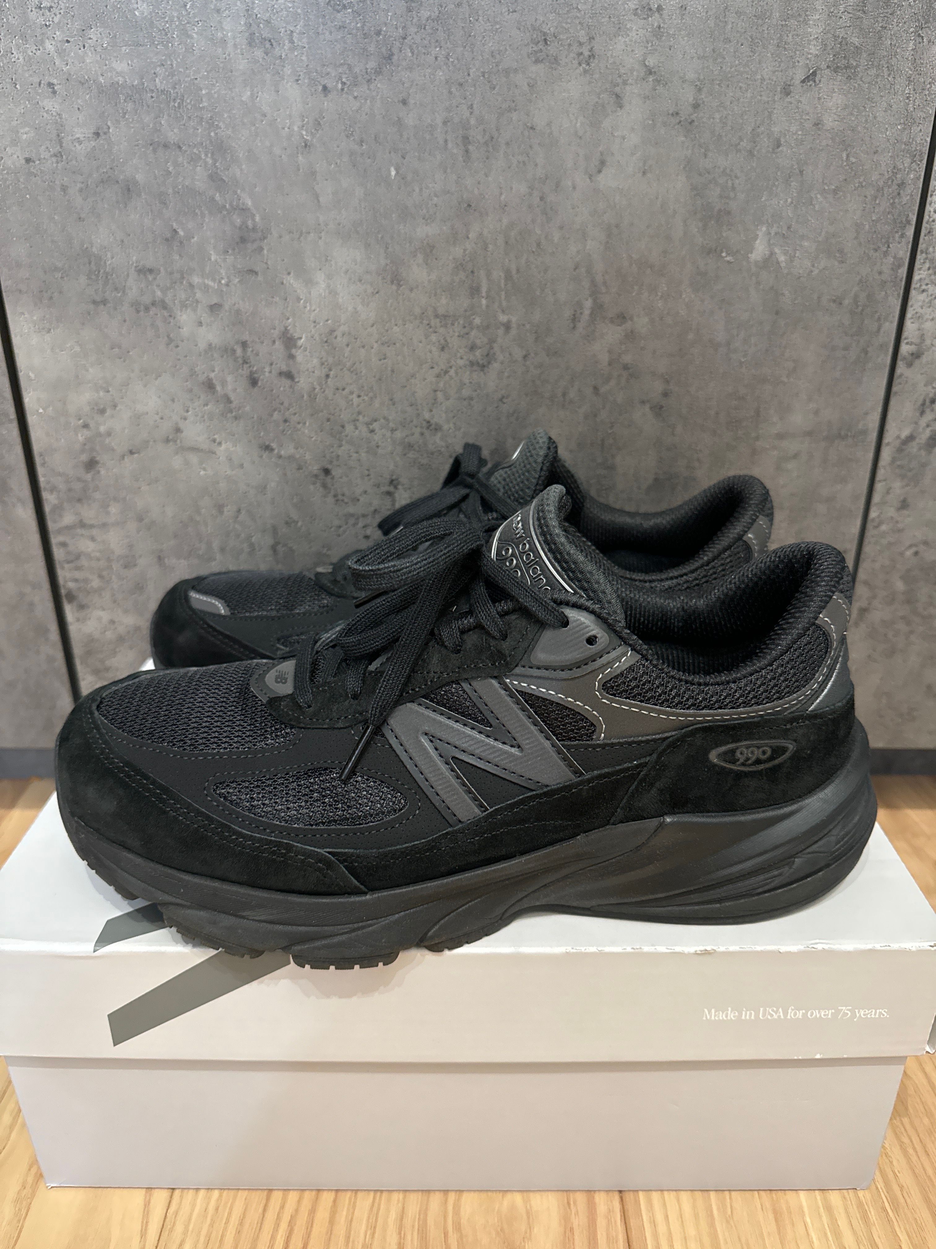 New Balance 990V6 "Triple Black"
