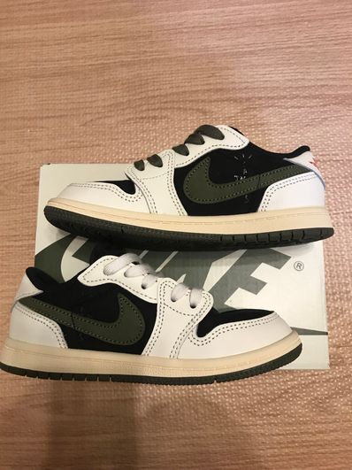 Travis Scott × Nike TD Air Jordan 1 Low OG "Medium Olive"