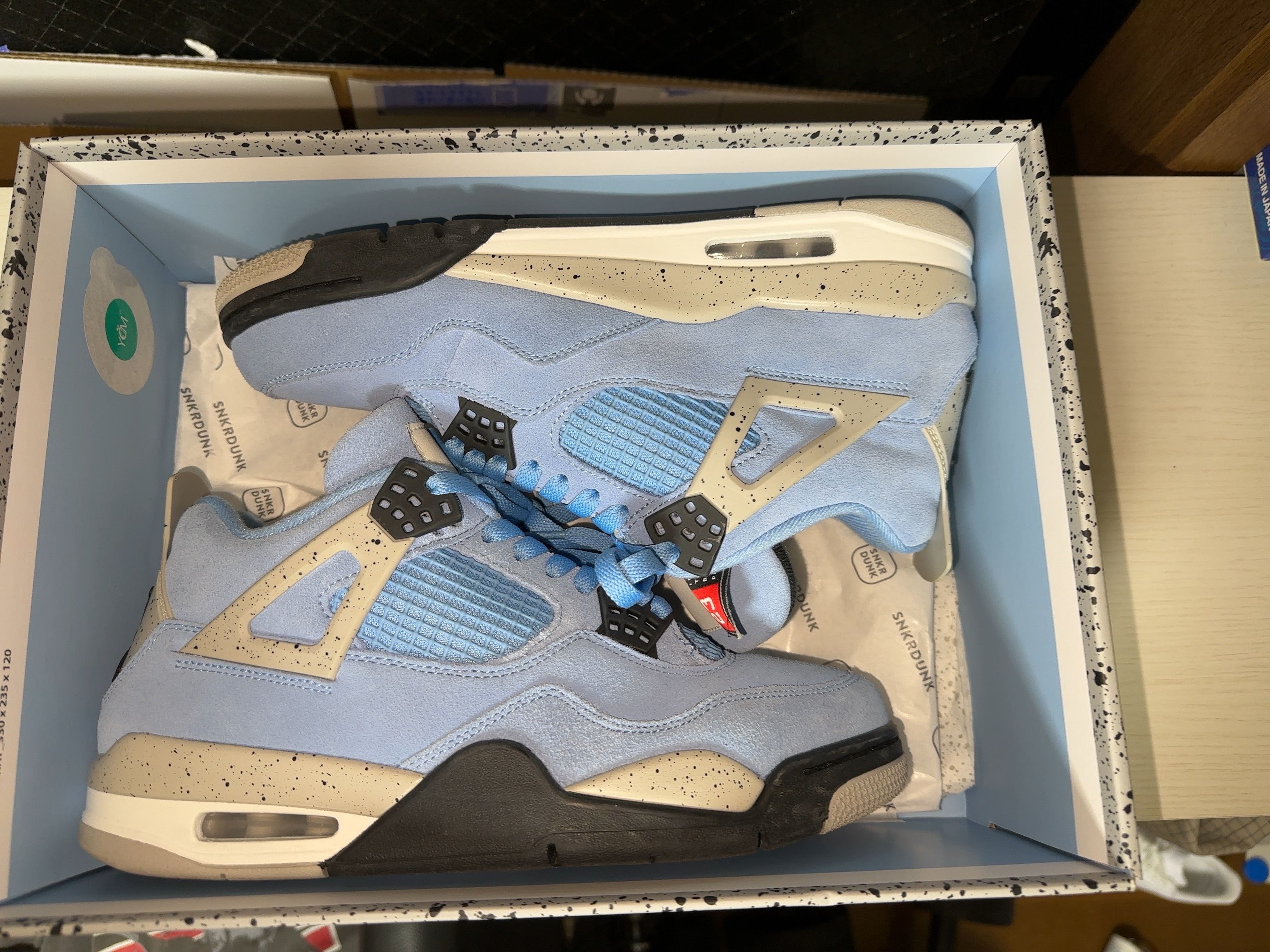 Nike Air Jordan 4 "University Blue"