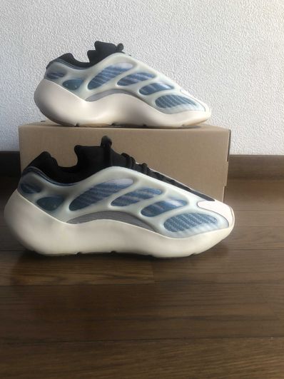 adidas YEEZY 700V3 "Kyanite"