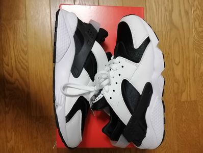 Nike Air Huarache "Black/White"