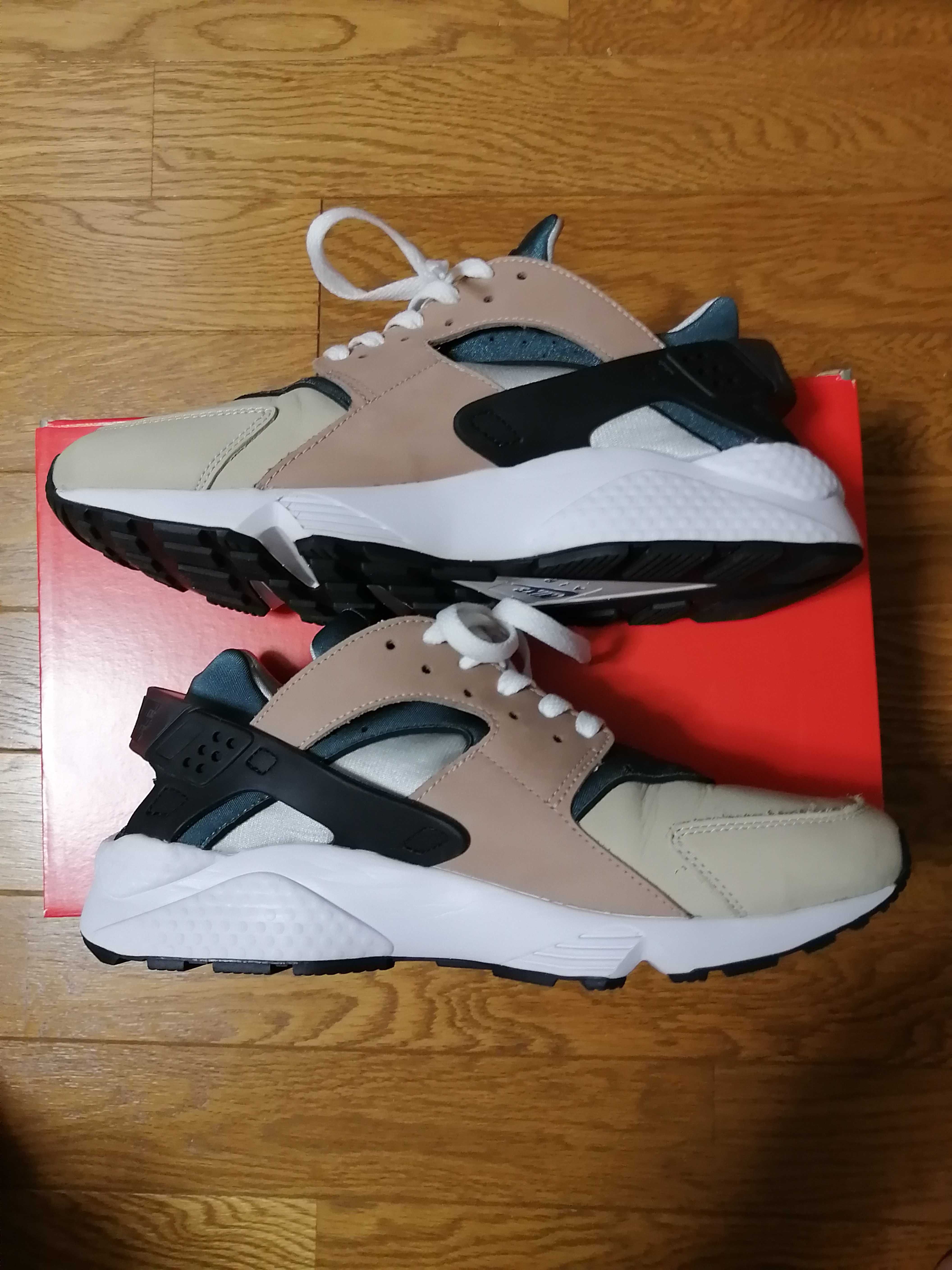 Nike Air Huarache "Escape" (2021)