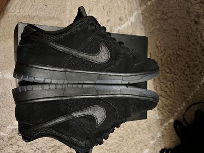 UNDEFEATED × Nike Dunk Low SP "5 ON IT"