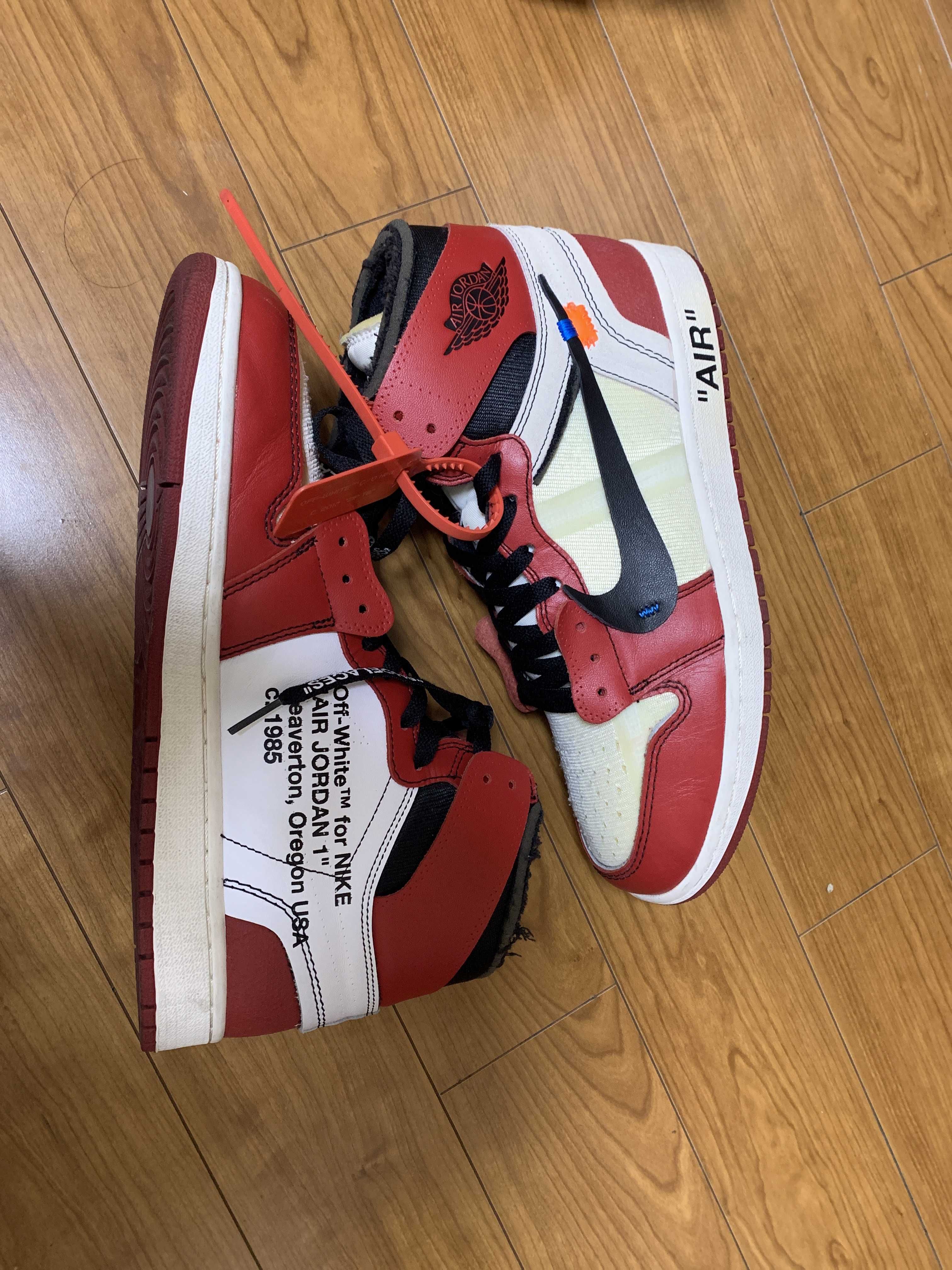 Off-White × Nike Air Jordan 1 Retro High The Ten "Chicago"