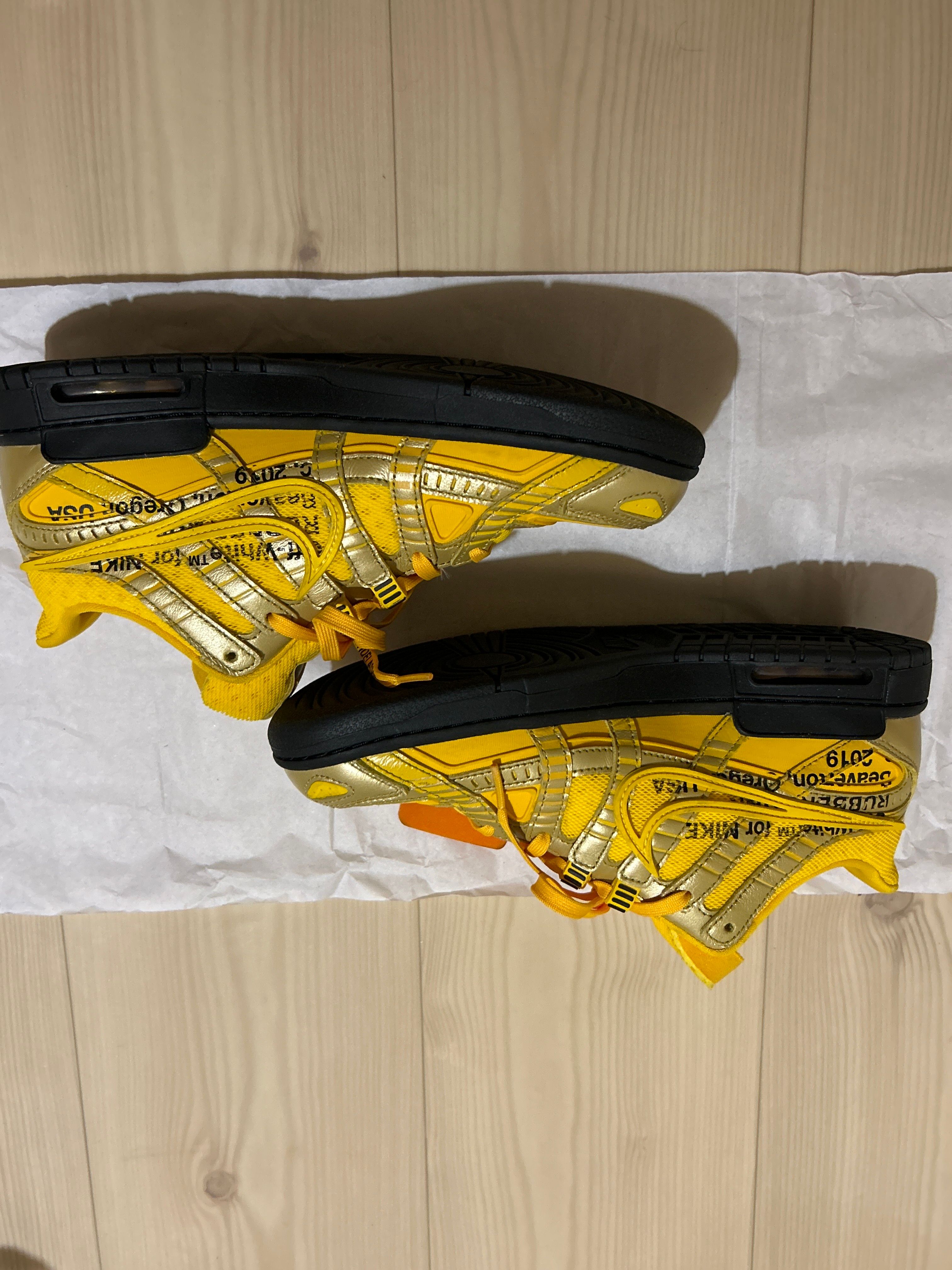 Off-White × Nike Air Rubber Dunk "University Gold"