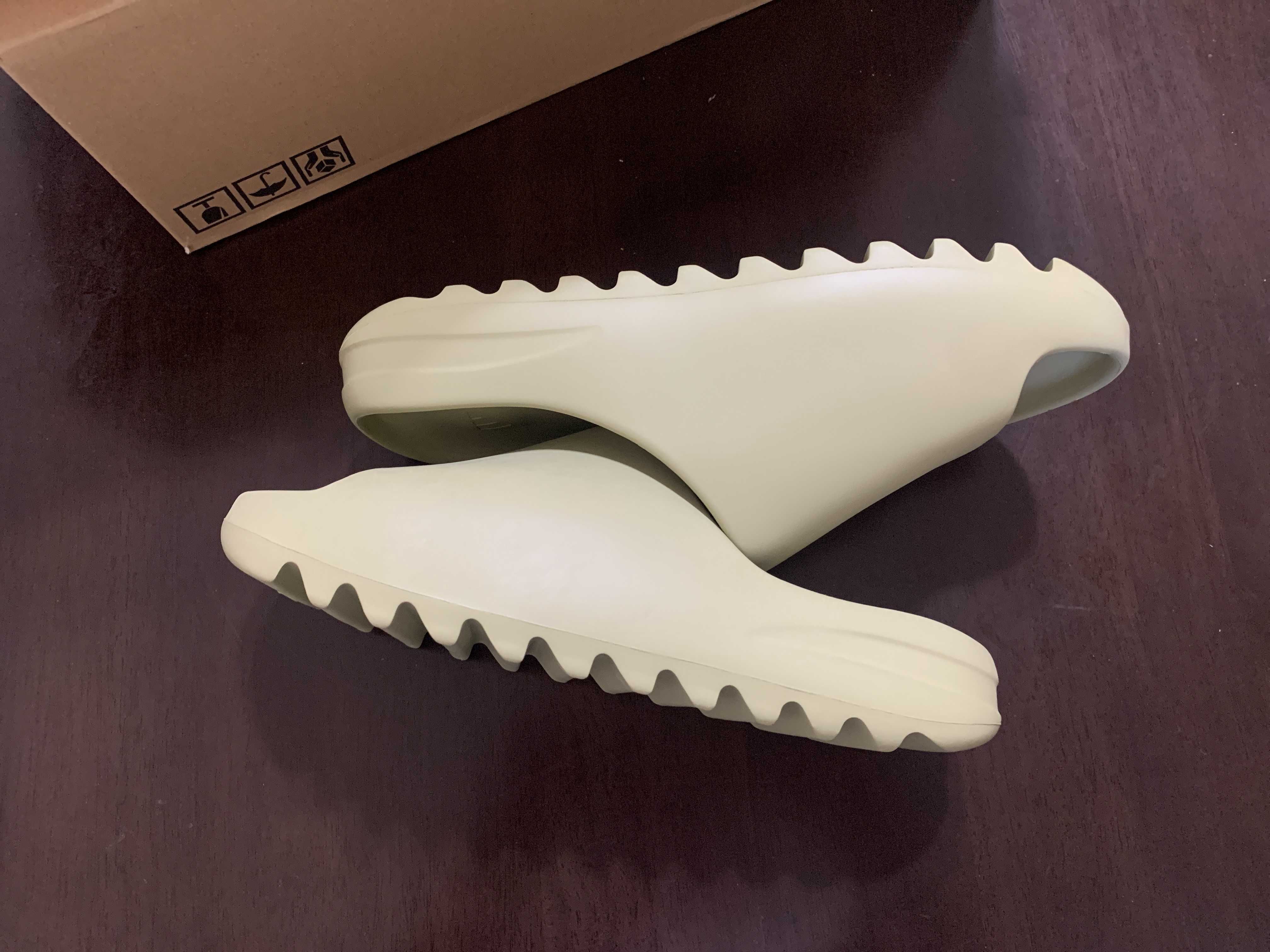 adidas YEEZY Slide "Resin" (GZ5551)