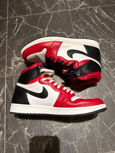 Nike Women's Air Jordan 1 High OG "Satin Red"