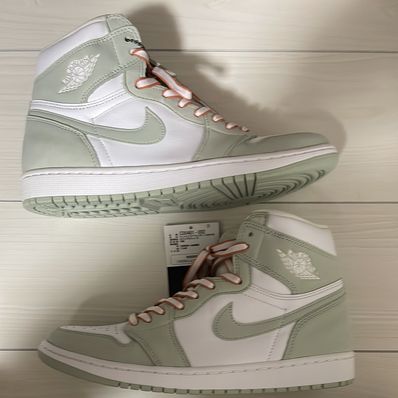 Nike Women's Air Jordan 1 High OG "Seafoam"