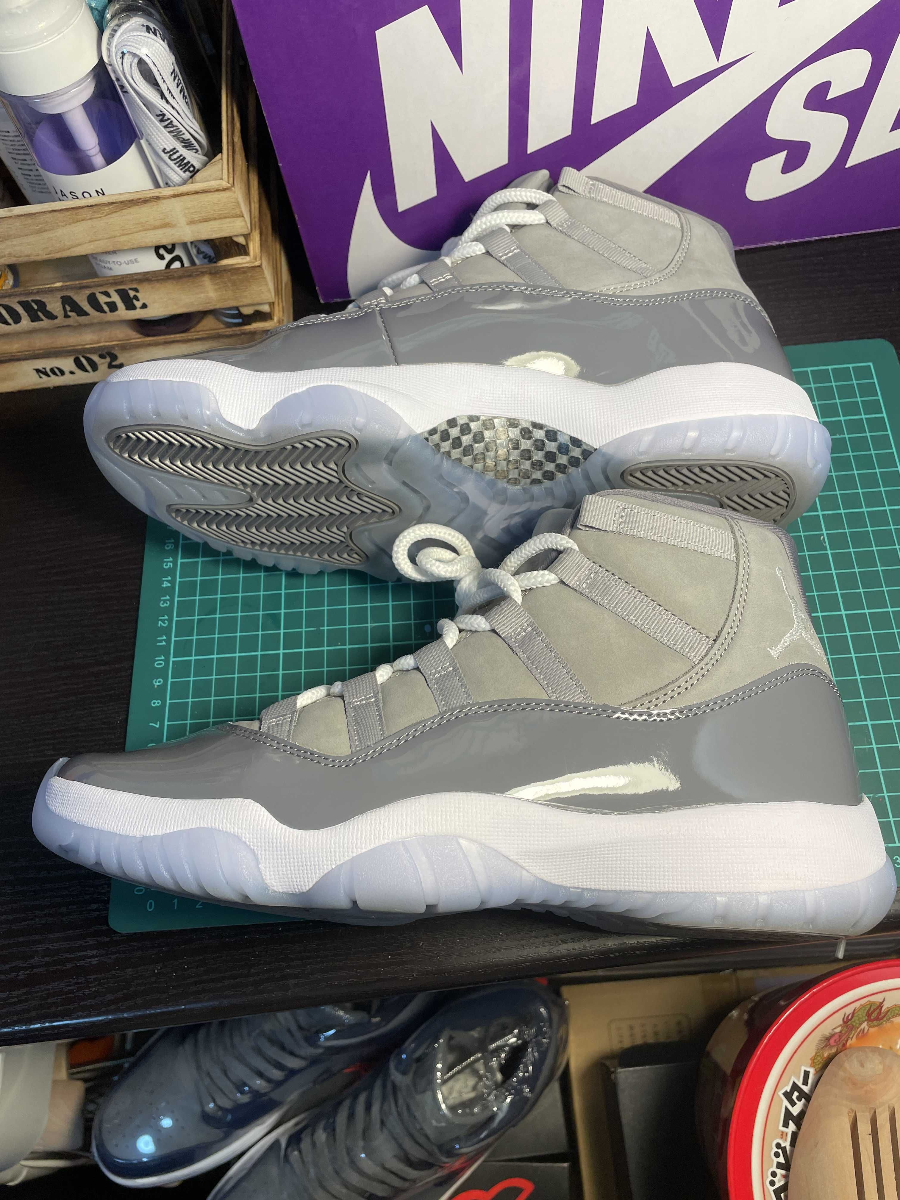 Nike Air Jordan 11 Retro "Cool Grey"