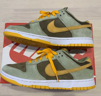 Nike Dunk Low SE "Dusty Olive"