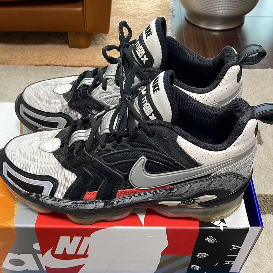 Nike Air Vapormax EVO "What The"