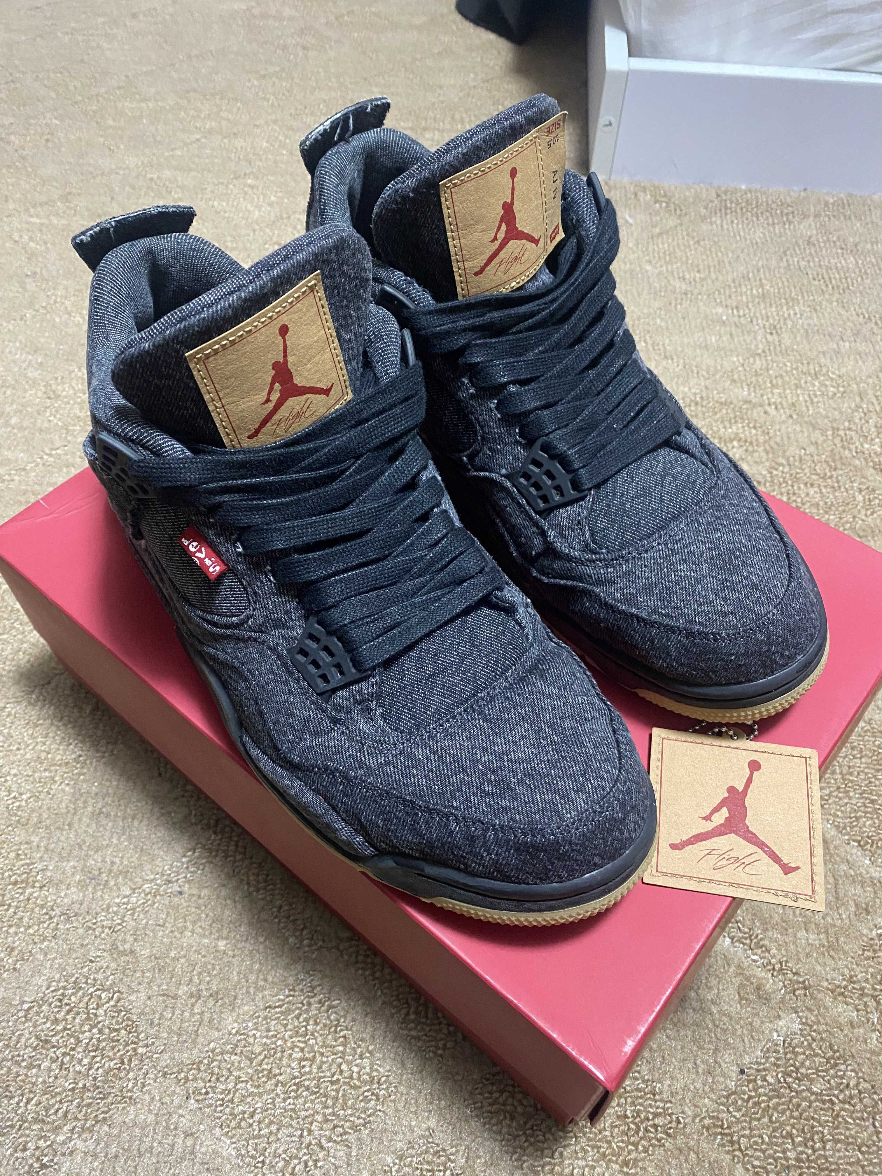 Nike × Levi's Air Jordan 4 "Black Denim" (Tag: LEVIS®)