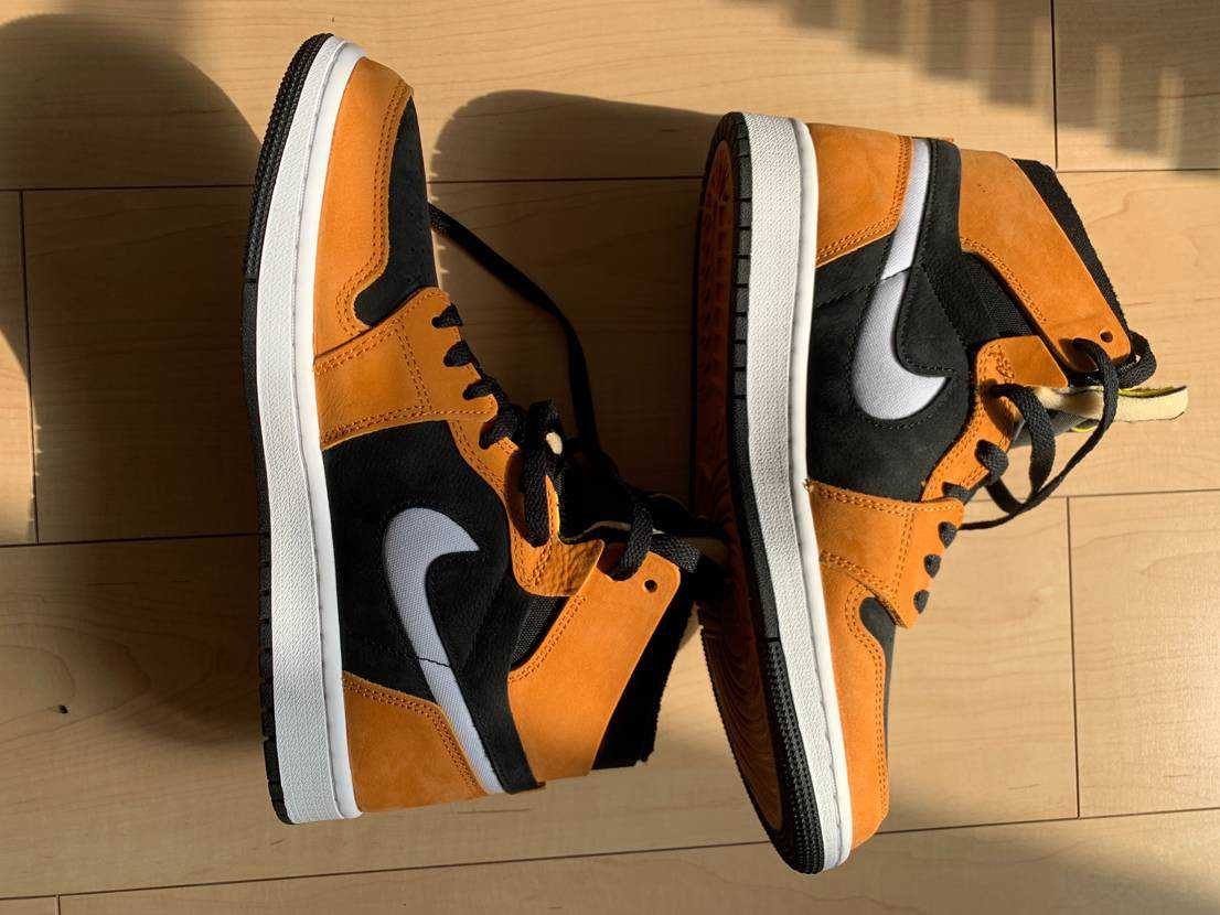 Nike Air Jordan 1 High Zoom "Monarch Orange"