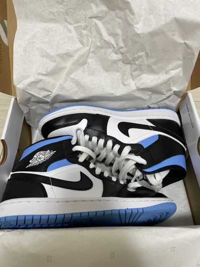 Nike Women's Air Jordan 1 Mid "Black/University Blue"