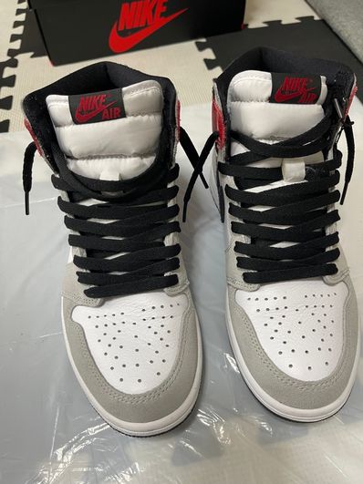 Nike Air Jordan 1 High OG "White/Black/Light Smoke Grey"