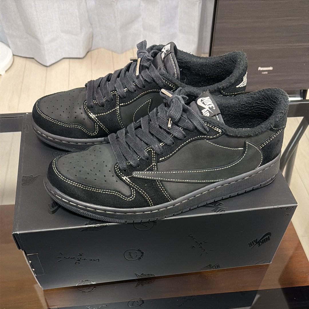 Travis Scott × Nike Air Jordan 1 Low OG SP "Black Phantom"