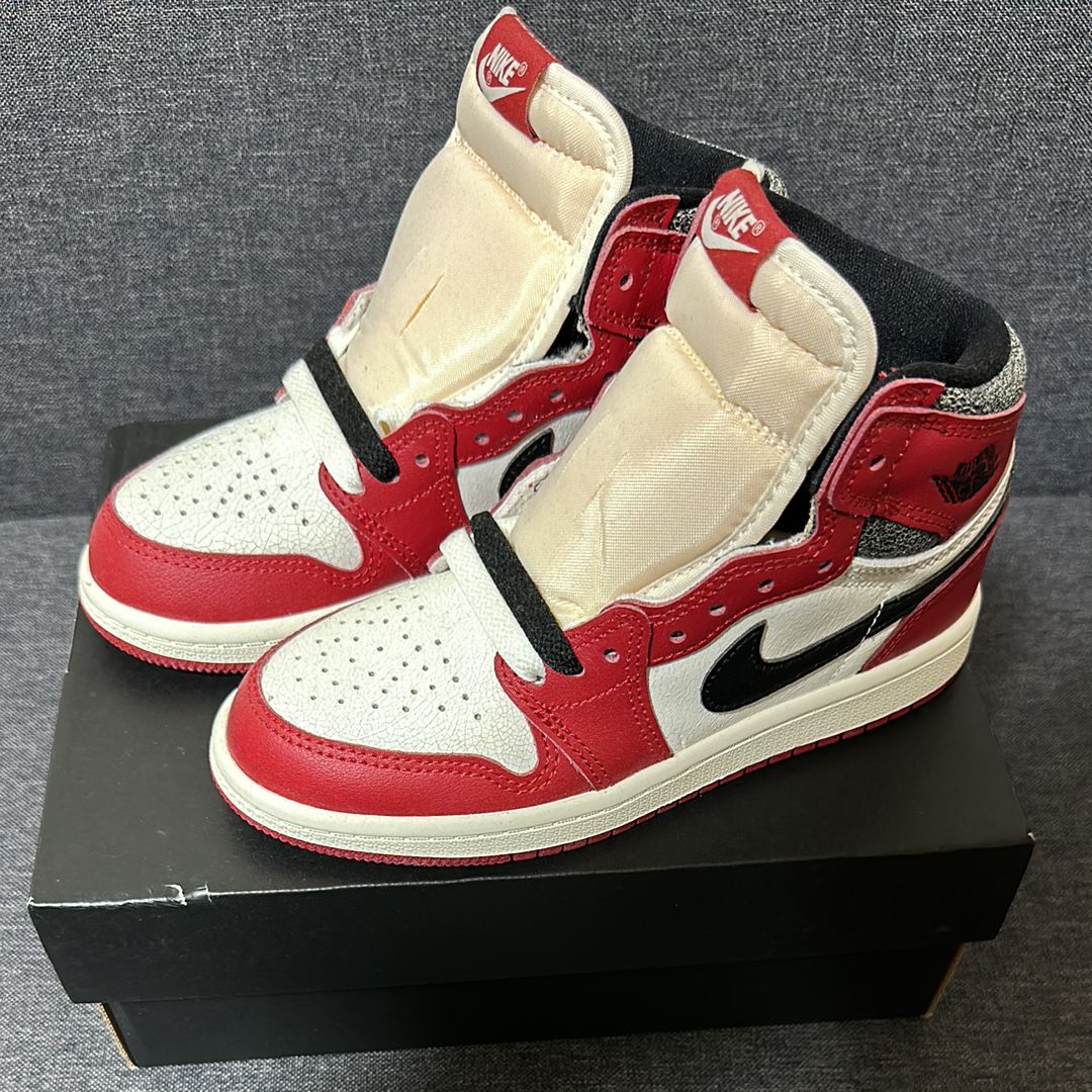 Nike PS Air Jordan 1 High OG "Lost & Found/Chicago"