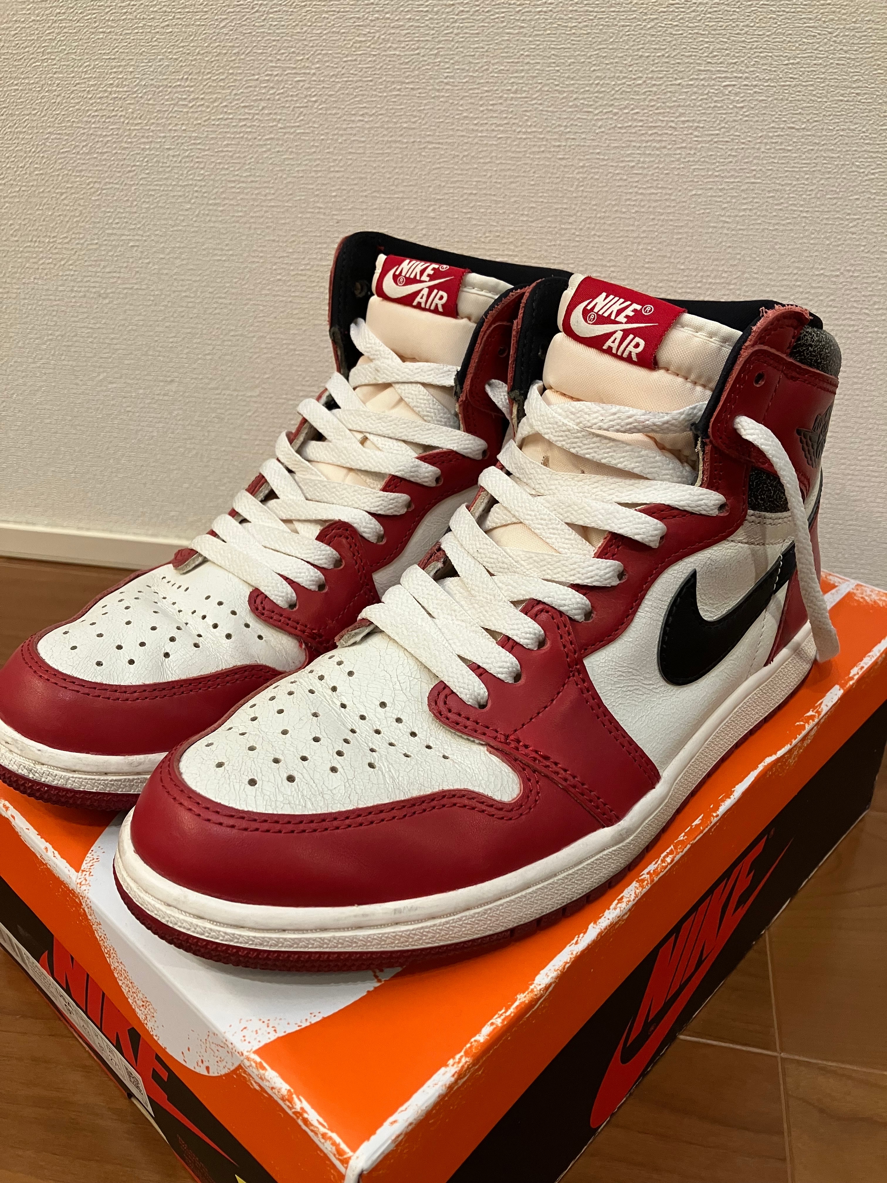 Nike Air Jordan 1 High OG "Lost & Found/Chicago"