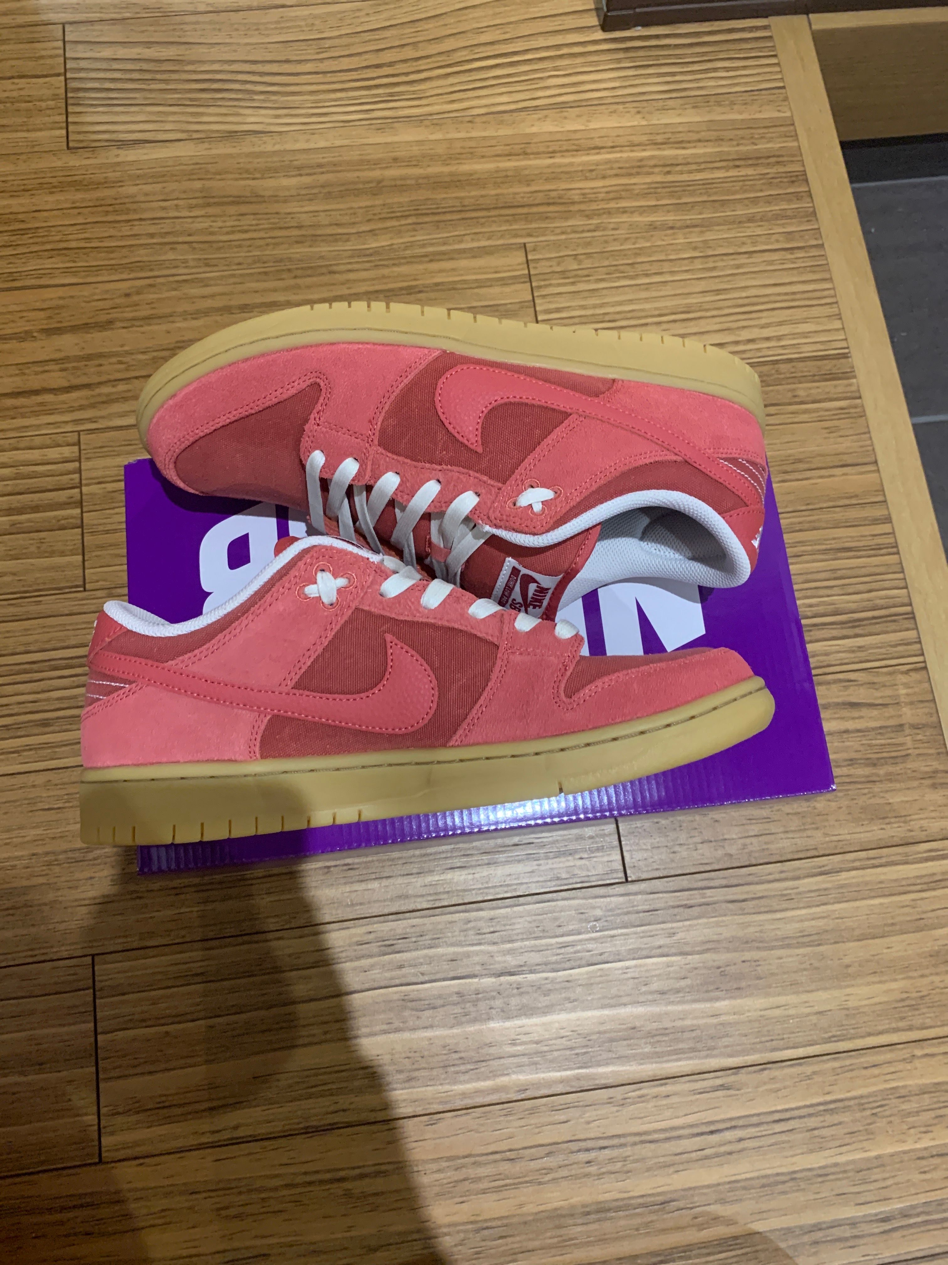 Nike SB Dunk Low "Adobe"