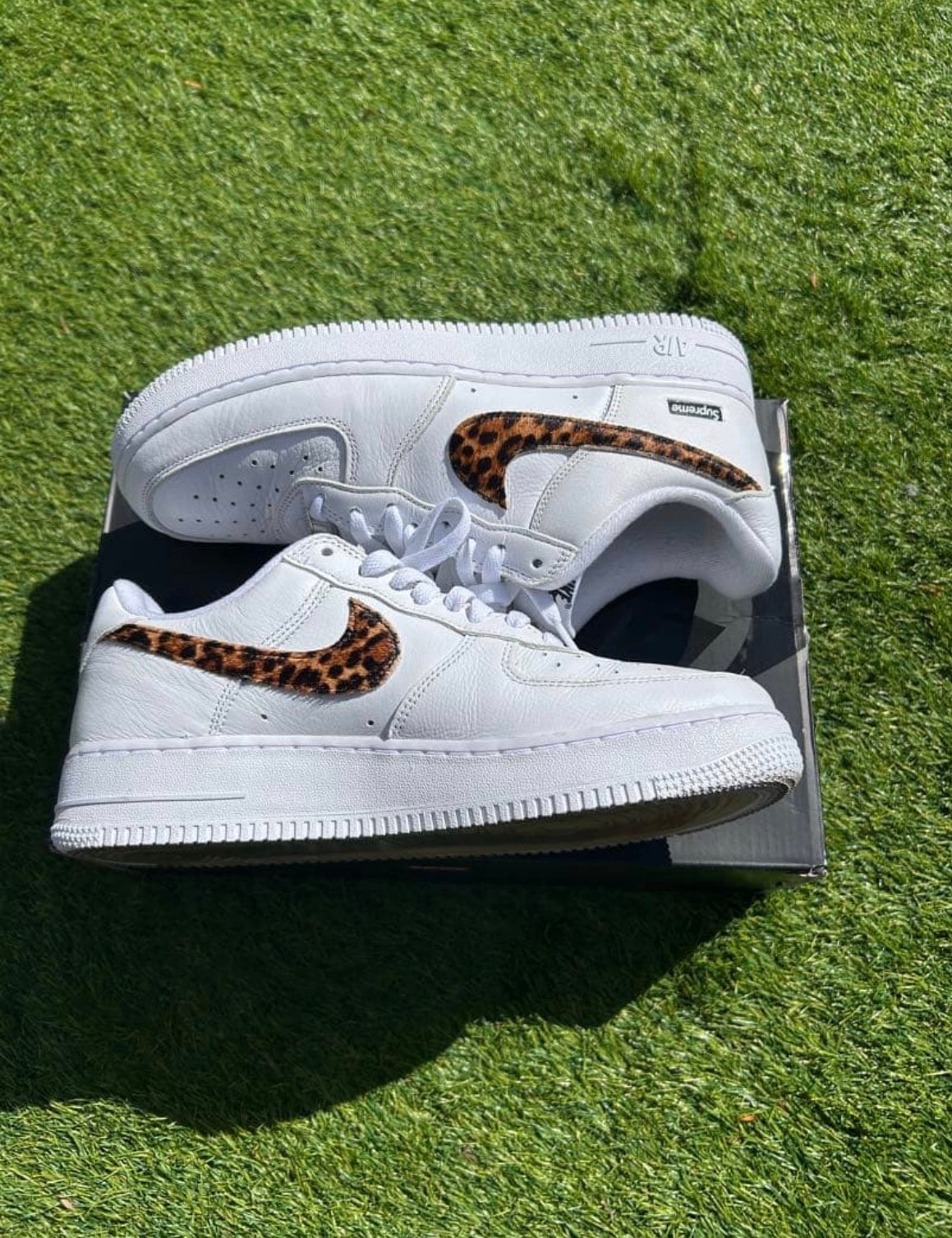 GOODENOUGH × Supreme × Nike Air Force 1 Low "White/Leopard" (25SS Week15)