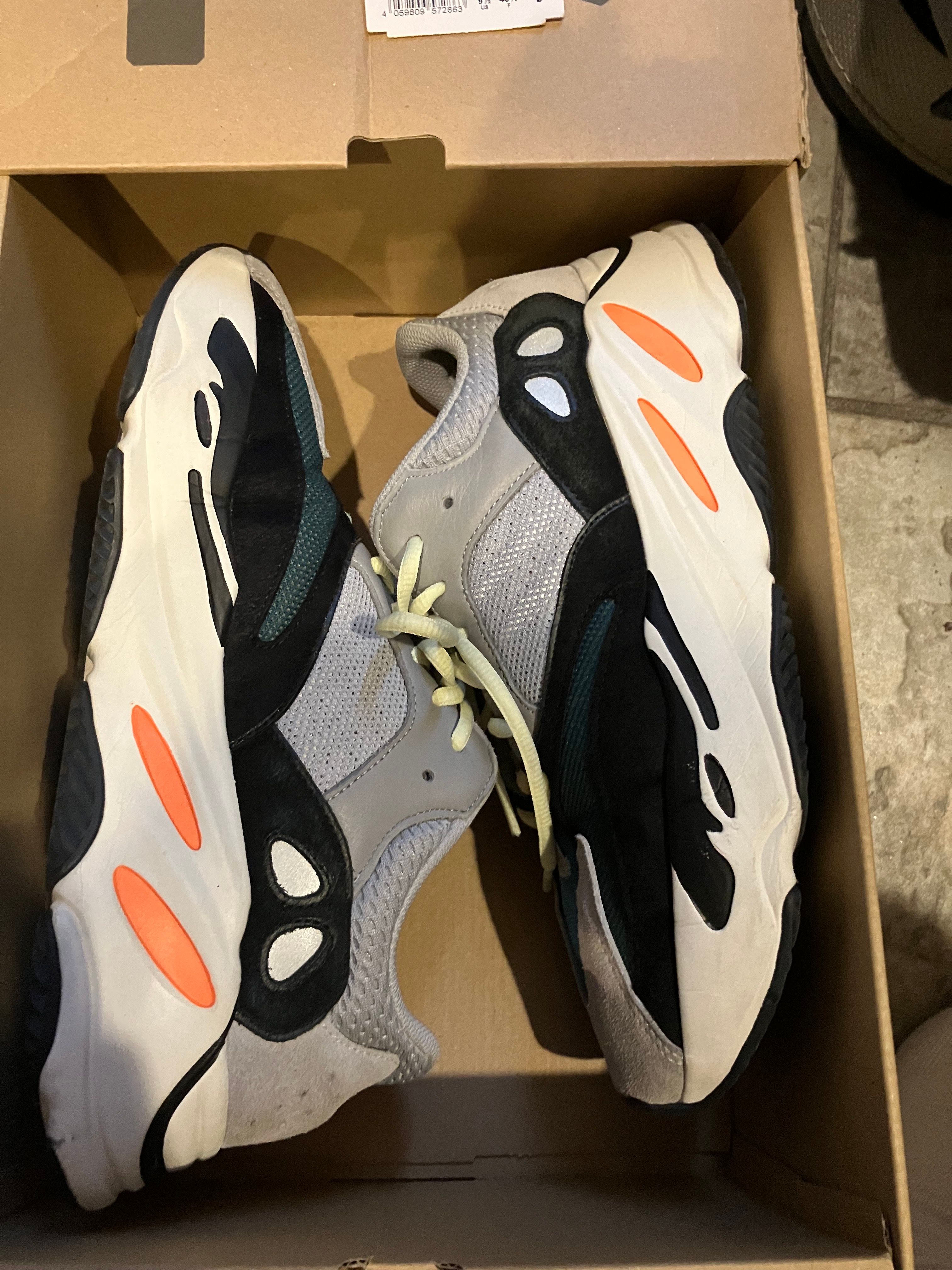 adidas YEEZY Boost 700 "Wave Runner"