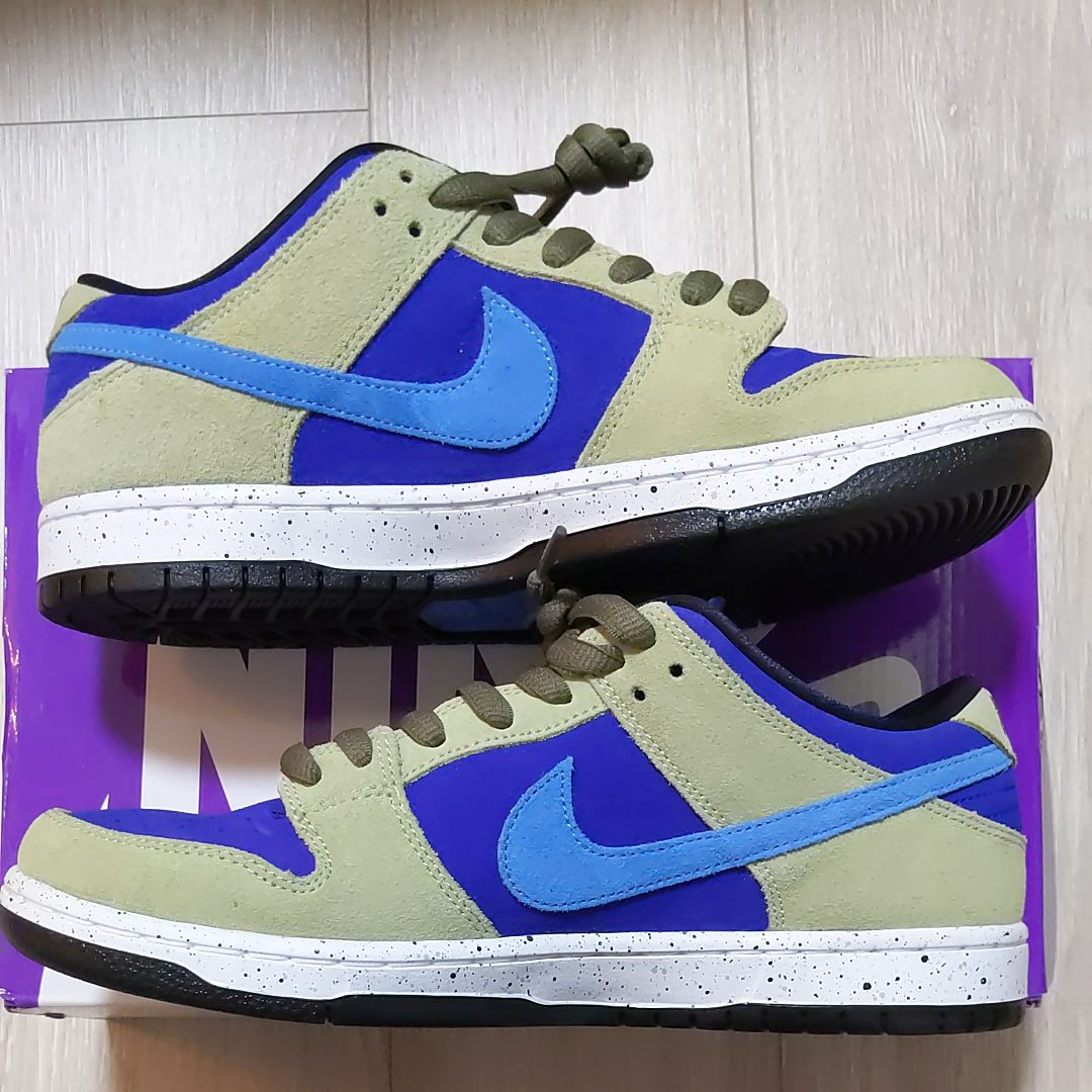 Nike SB Dunk Low "Celadon"