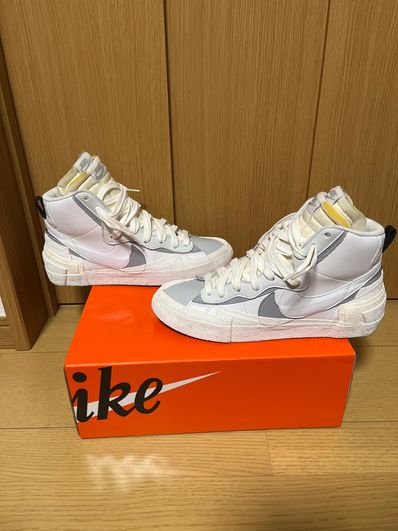 sacai × NIKE BLAZER MID "WHITE/WOLF GREY"