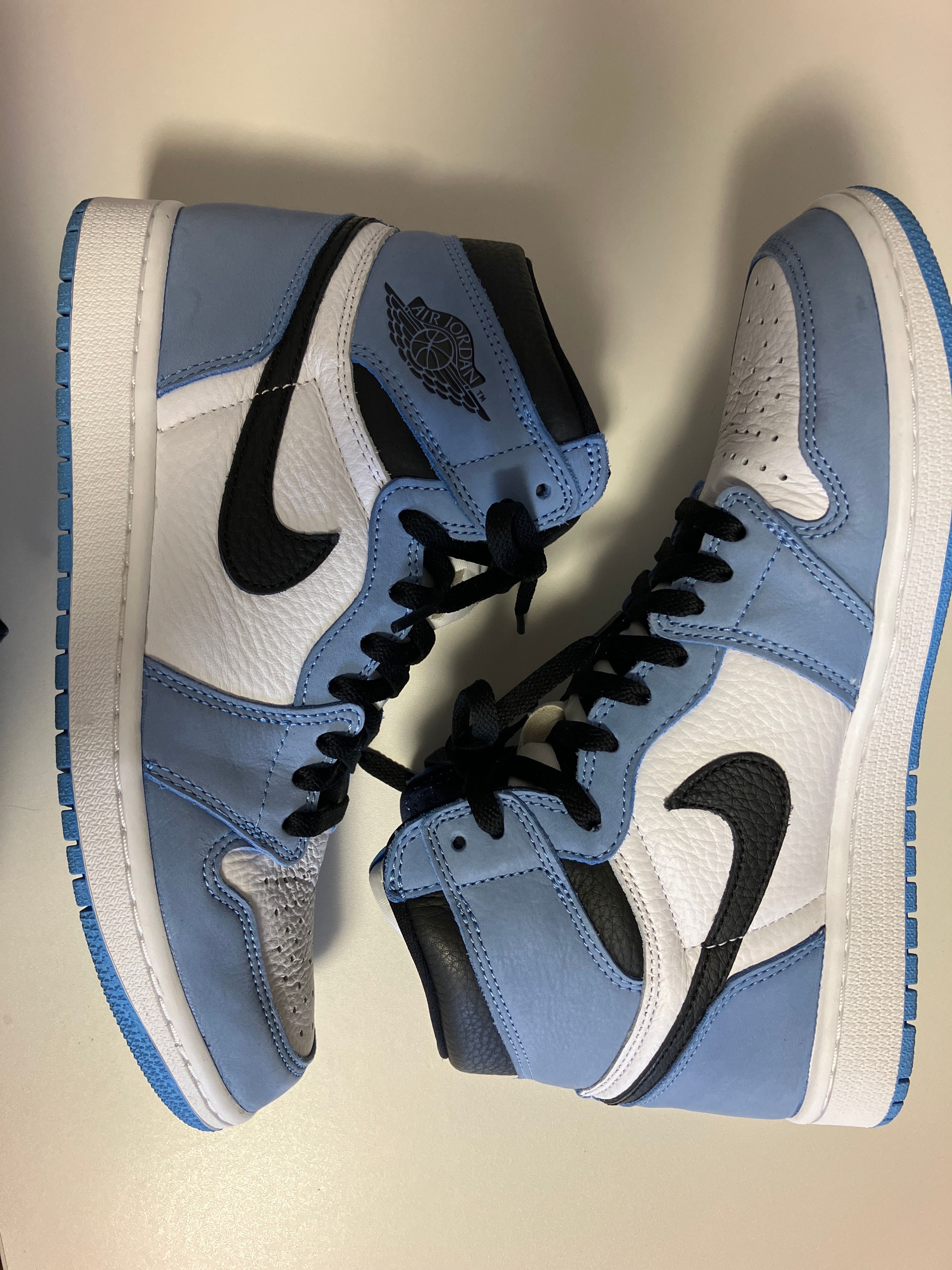 Nike Air Jordan 1 High OG "University Blue"