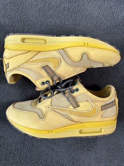 Travis Scott × Nike Air Max 1 "CACT.US Gold"