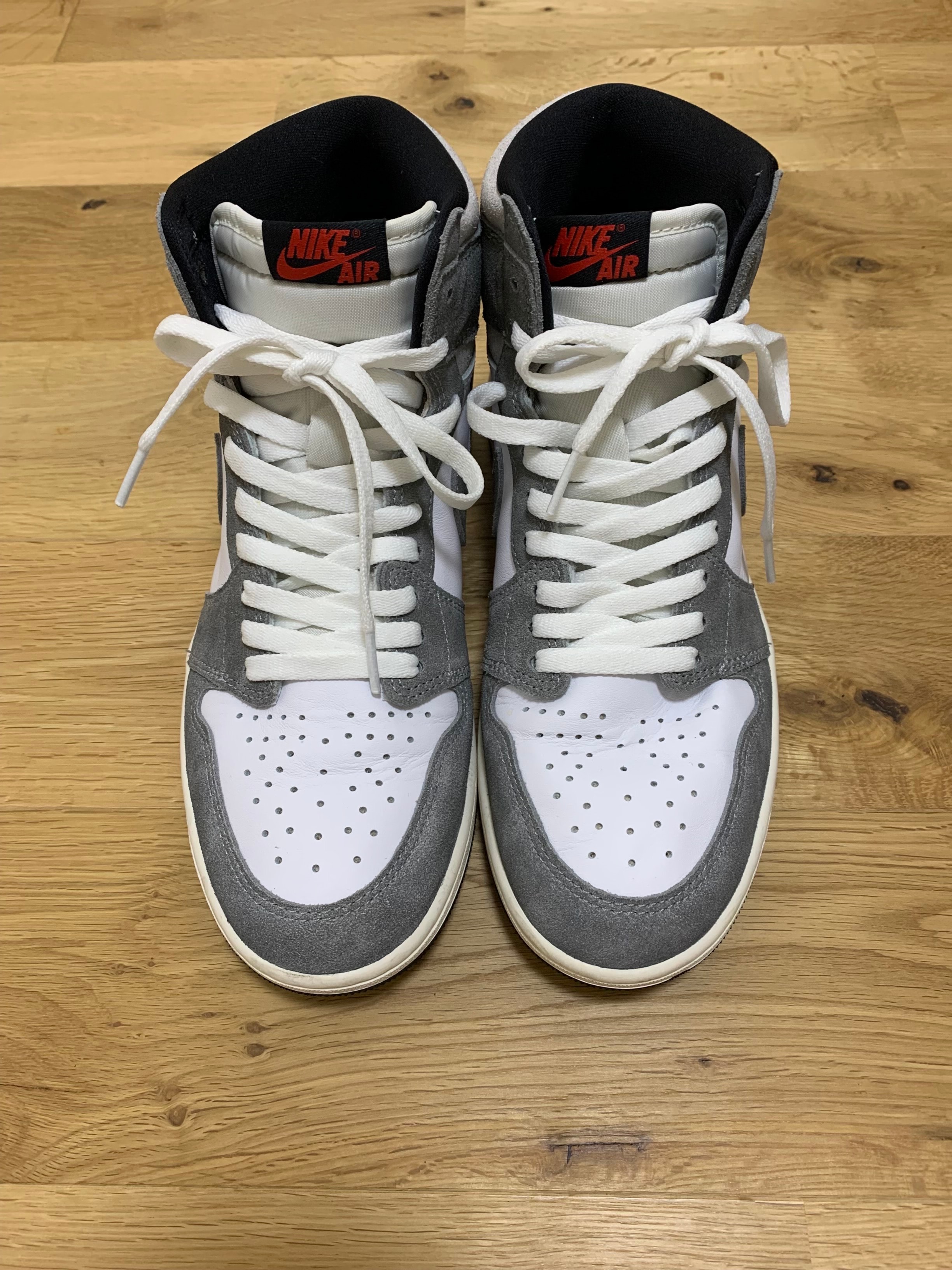 Nike Air Jordan 1 Retro High OG "Black and Smoke Grey"