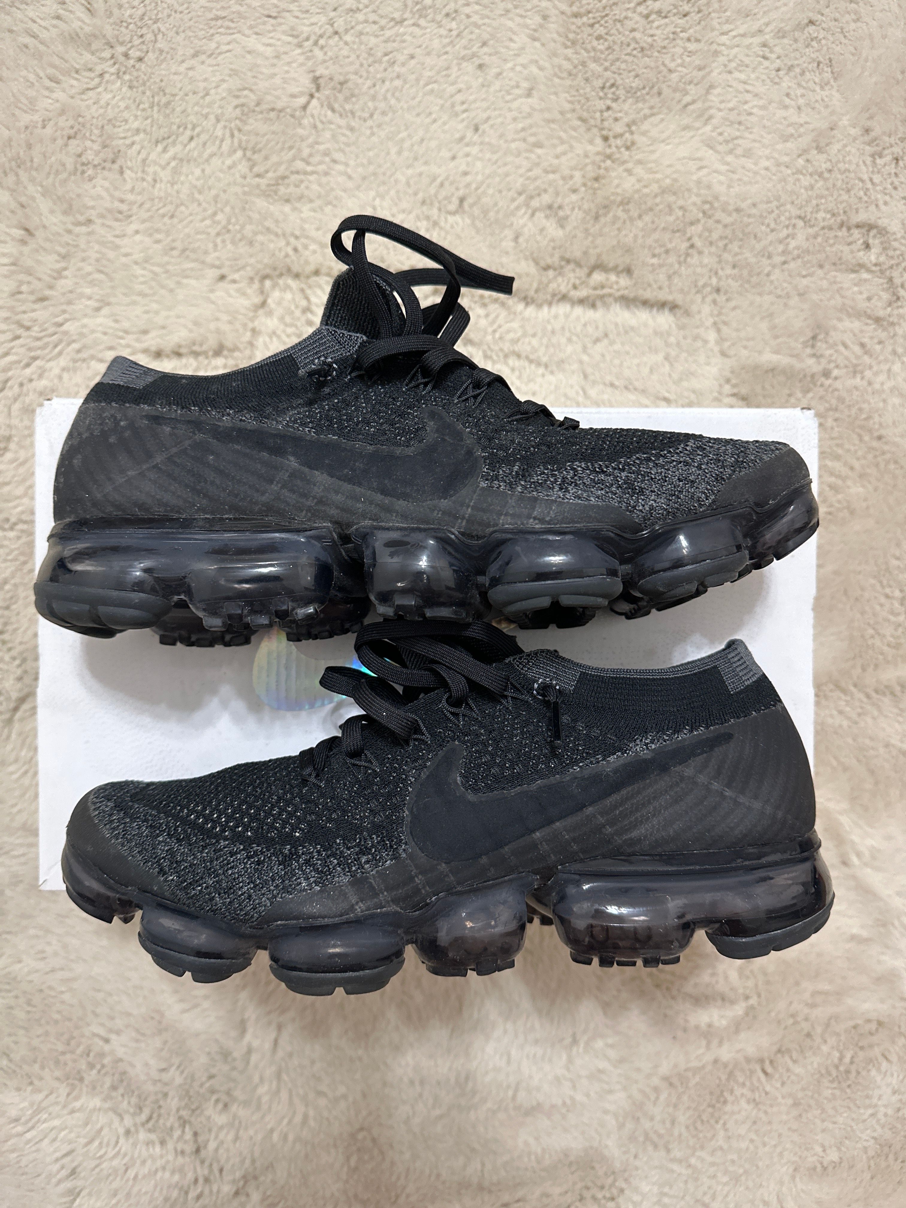 Nike Air Vapormax Flyknit "Triple. Black 2.0"