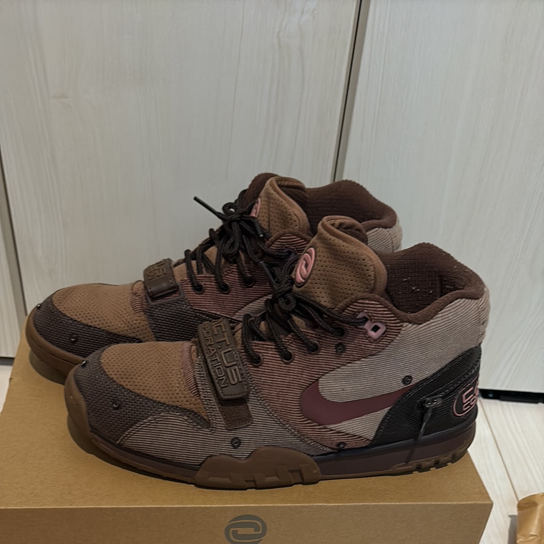 Travis Scott x Nike Air Trainer 1 SP "Archaeo Brown and Rust Pink"