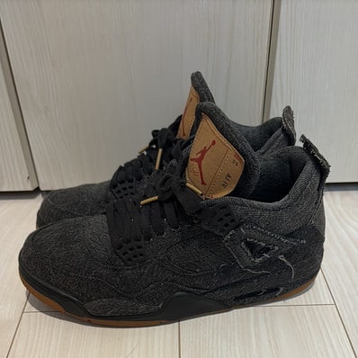 Nike × Levi's Air Jordan 4 "Black Denim" (Tag: LEVIS®)