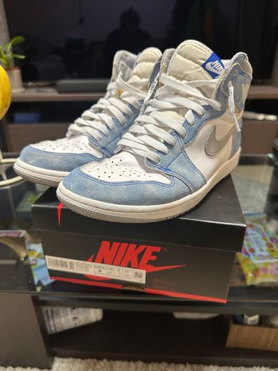 Nike Air Jordan 1 High OG "Hyper Royal"