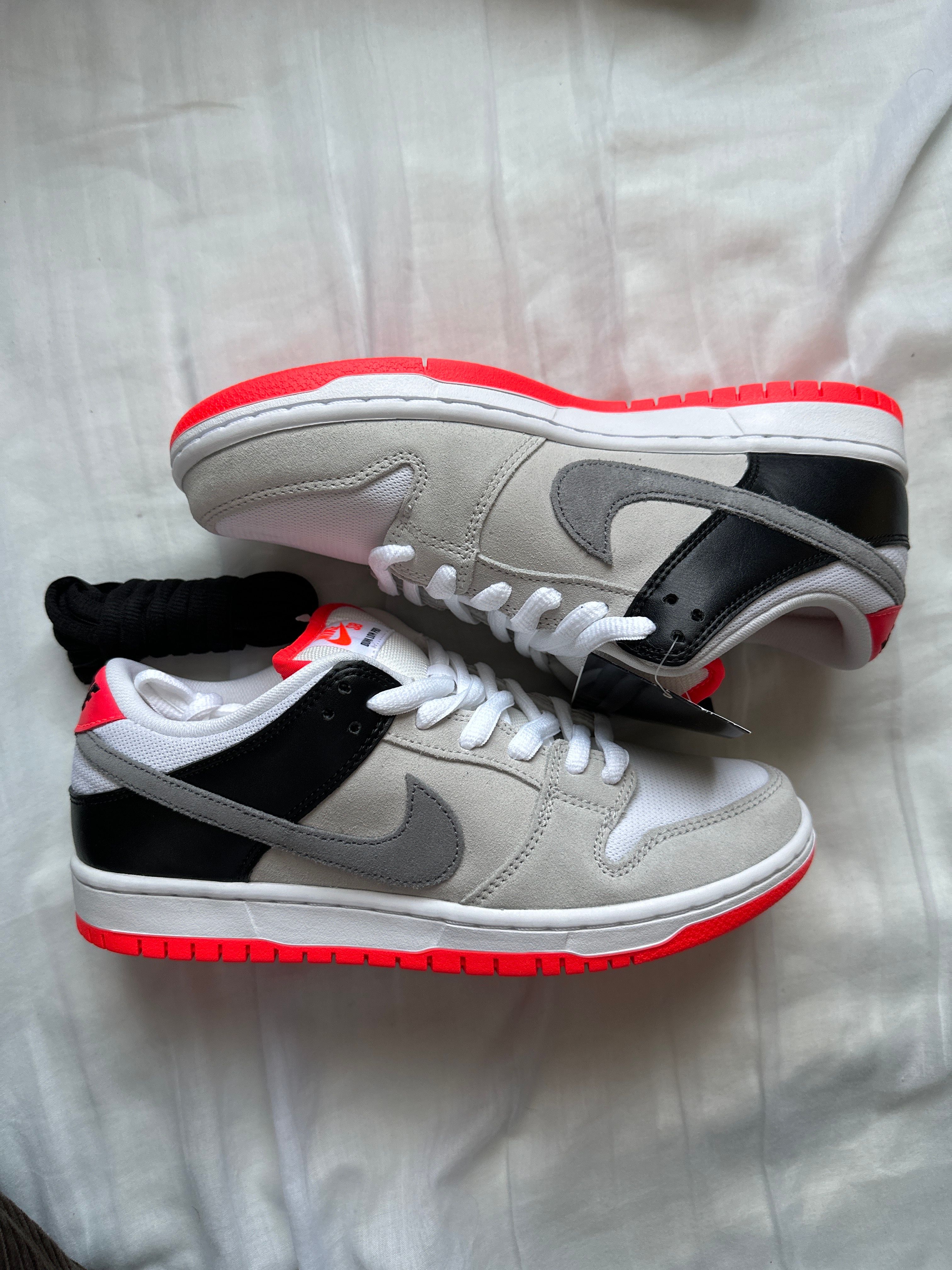 Nike SB Dunk Low "Infrared"