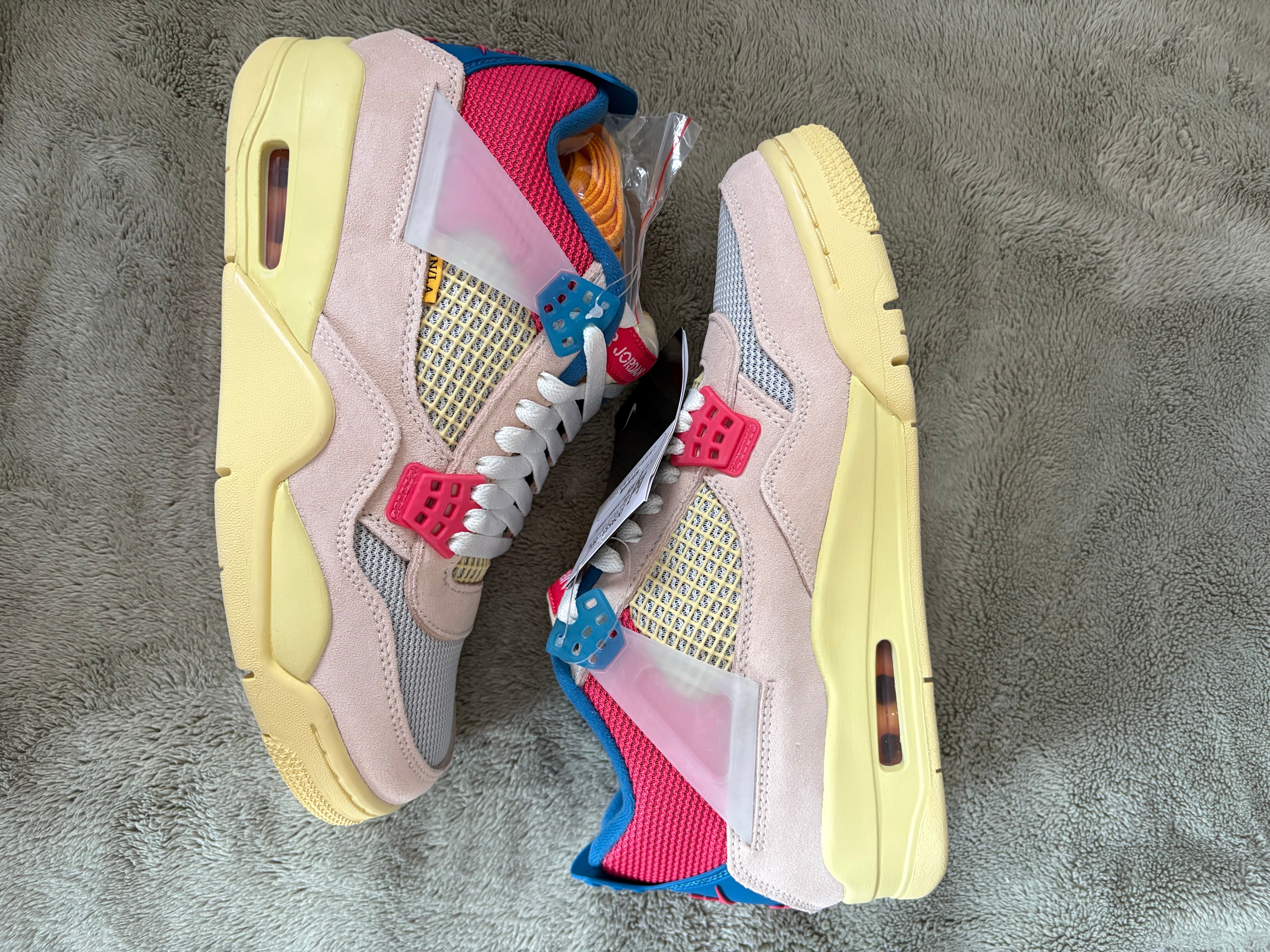 UNION × Nike Air Jordan 4 SP "Guava Ice/Light Fusion Red"