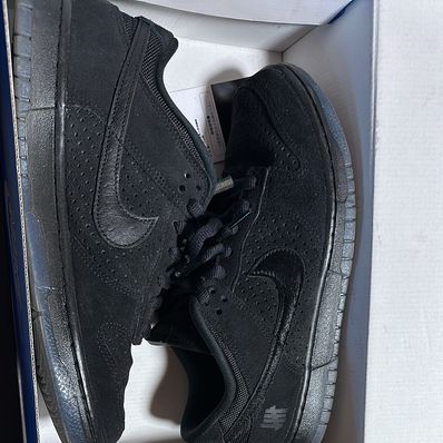 UNDEFEATED × Nike Dunk Low SP "5 ON IT"