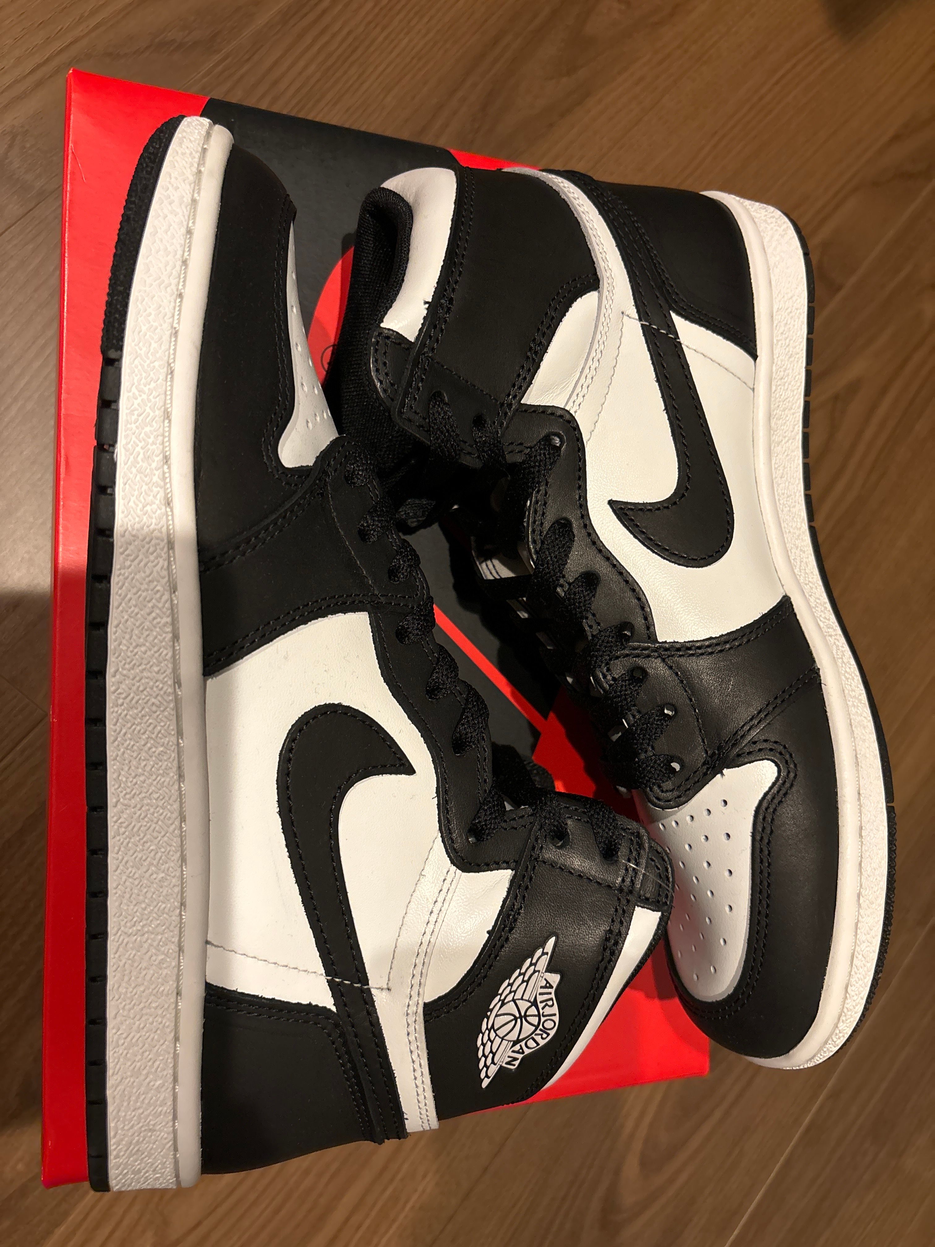 Nike Air Jordan 1 High '85 "Black/White"