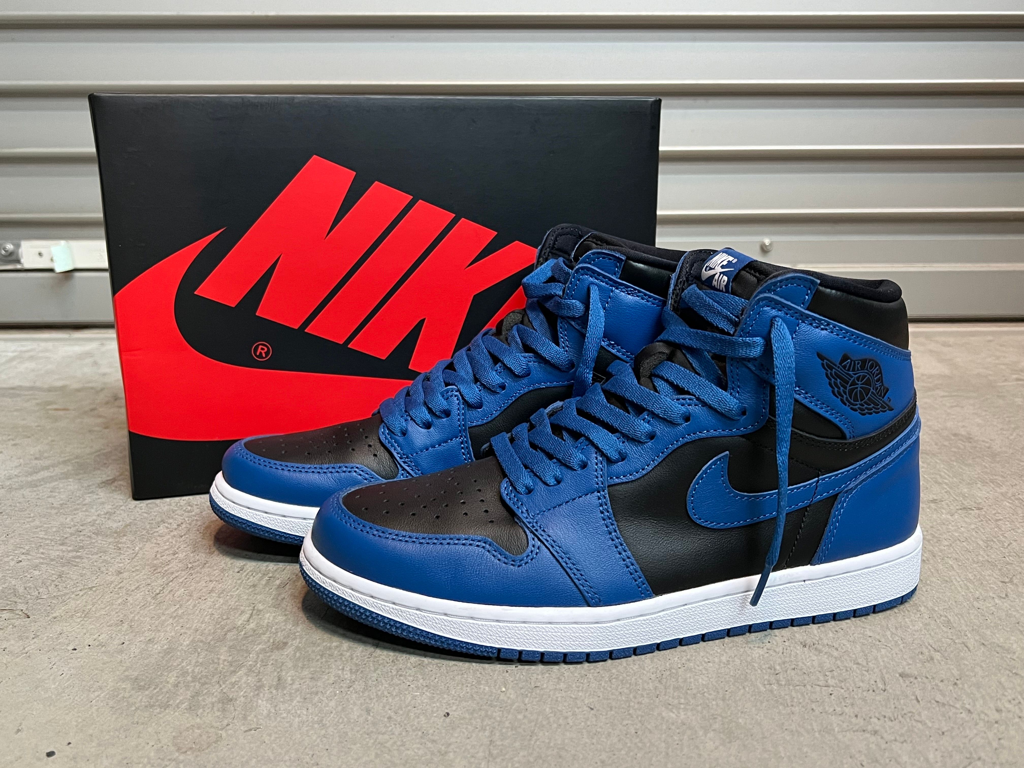 Nike Air Jordan 1 Retro High OG "Dark Marina Blue"