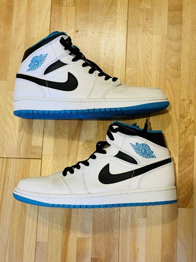 Nike Air Jordan 1 Mid "White/Laser blue"