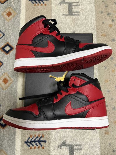 Nike Air Jordan 1 Mid "Bred"