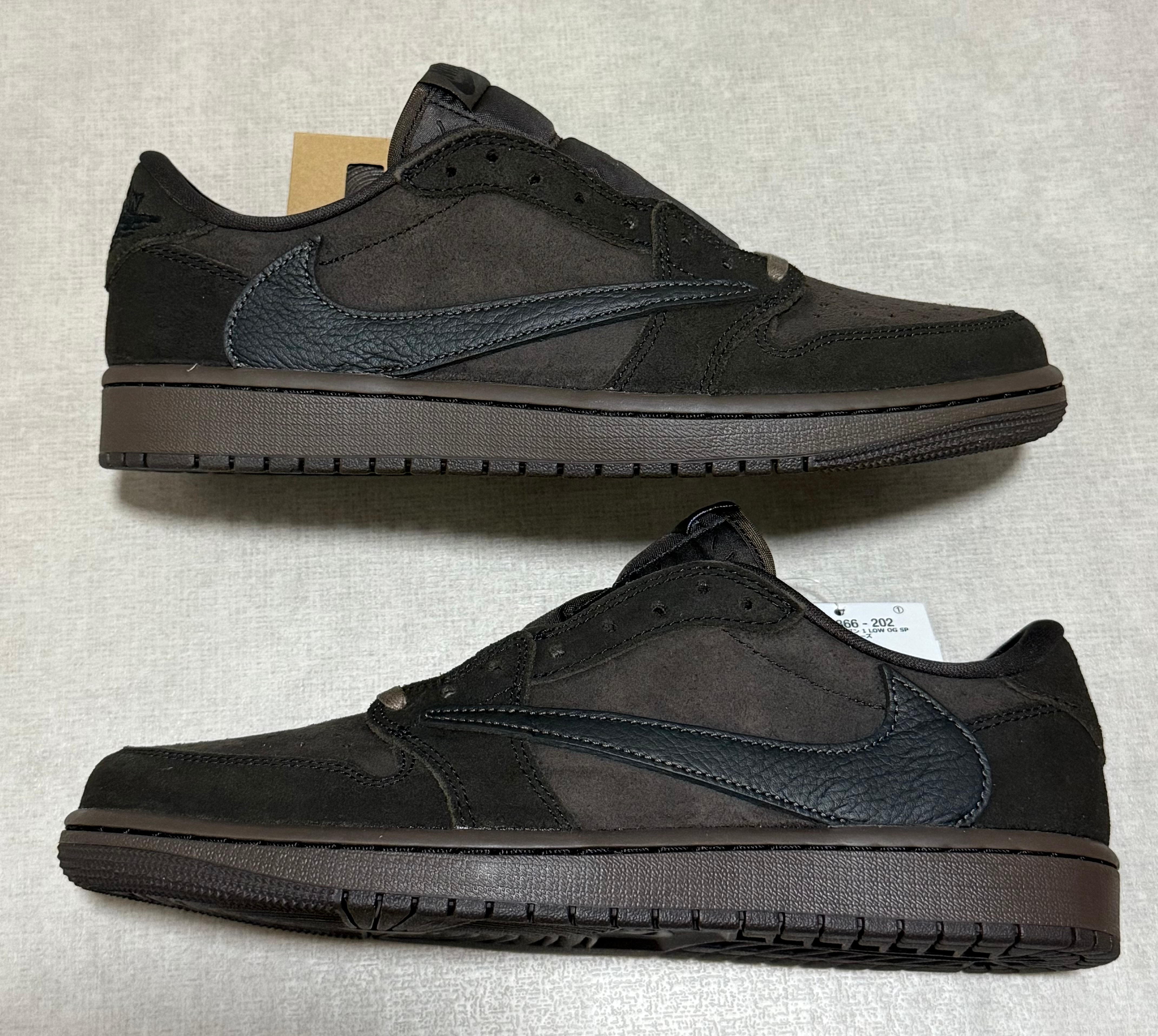 Travis Scott × Nike Air Jordan 1 Low OG SP "Velvet Brown and Dark Mocha"