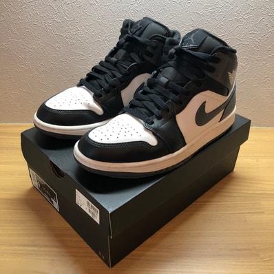 Nike Air Jordan 1 Mid "Black/White/Iron Grey"