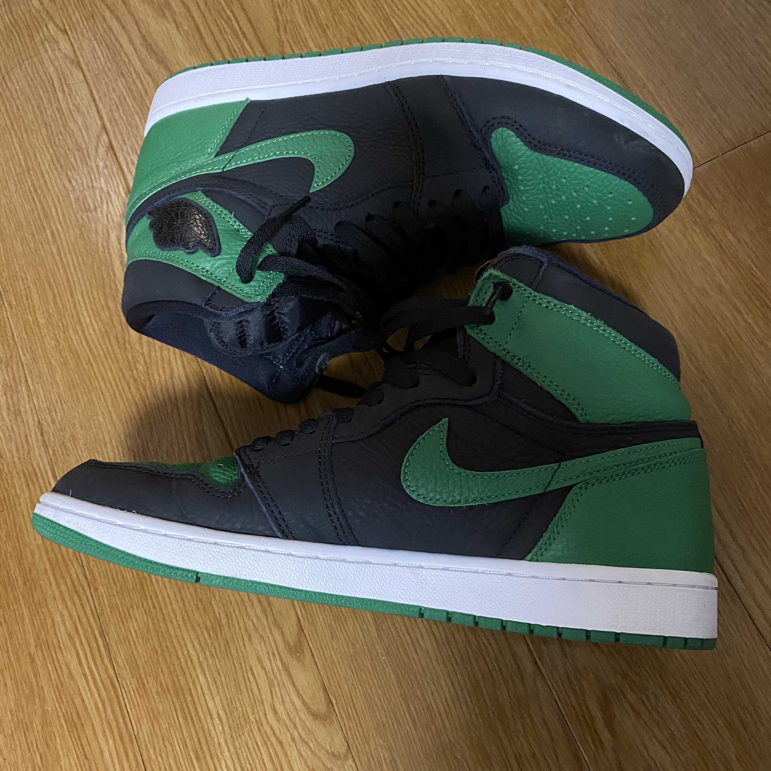 Nike Air Jordan 1 Retro High OG "Black/Pine Green" (2020)      