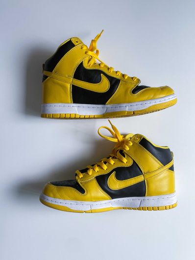 Nike Dunk High "Black/Varsity Maize"
