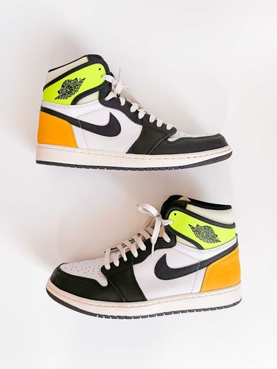 Nike Air Jordan 1 High OG "Volt Gold"